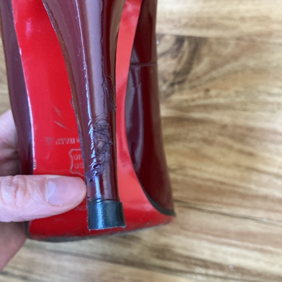 Christian Louboutin Ron Ron 100mm Burgundy patent calf pumps 39.5 - Picture 8 of 12